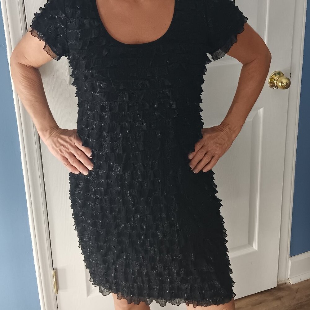 Ronnie Nicole Women's Little Black Ruffles Party Mini Dress. Above Knee Size 10‎